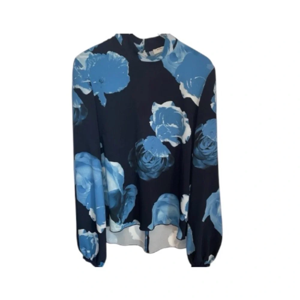 Babaton by Aritzia Blouse Size XS‎